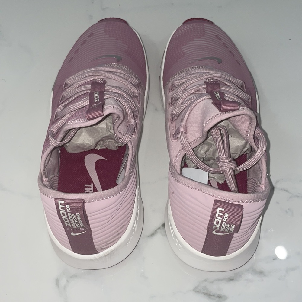 ‼️‼️ SOLDD ‼️‼️Women’s Nike air zoom elevate - Picture 4 of 4